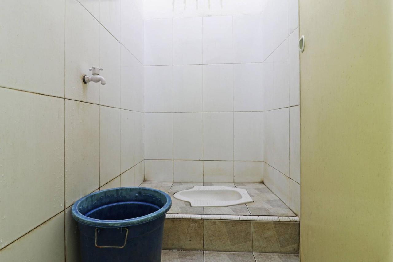 Wisma Cempaka 2 Syariah Hotel Parit  Ngoại thất bức ảnh