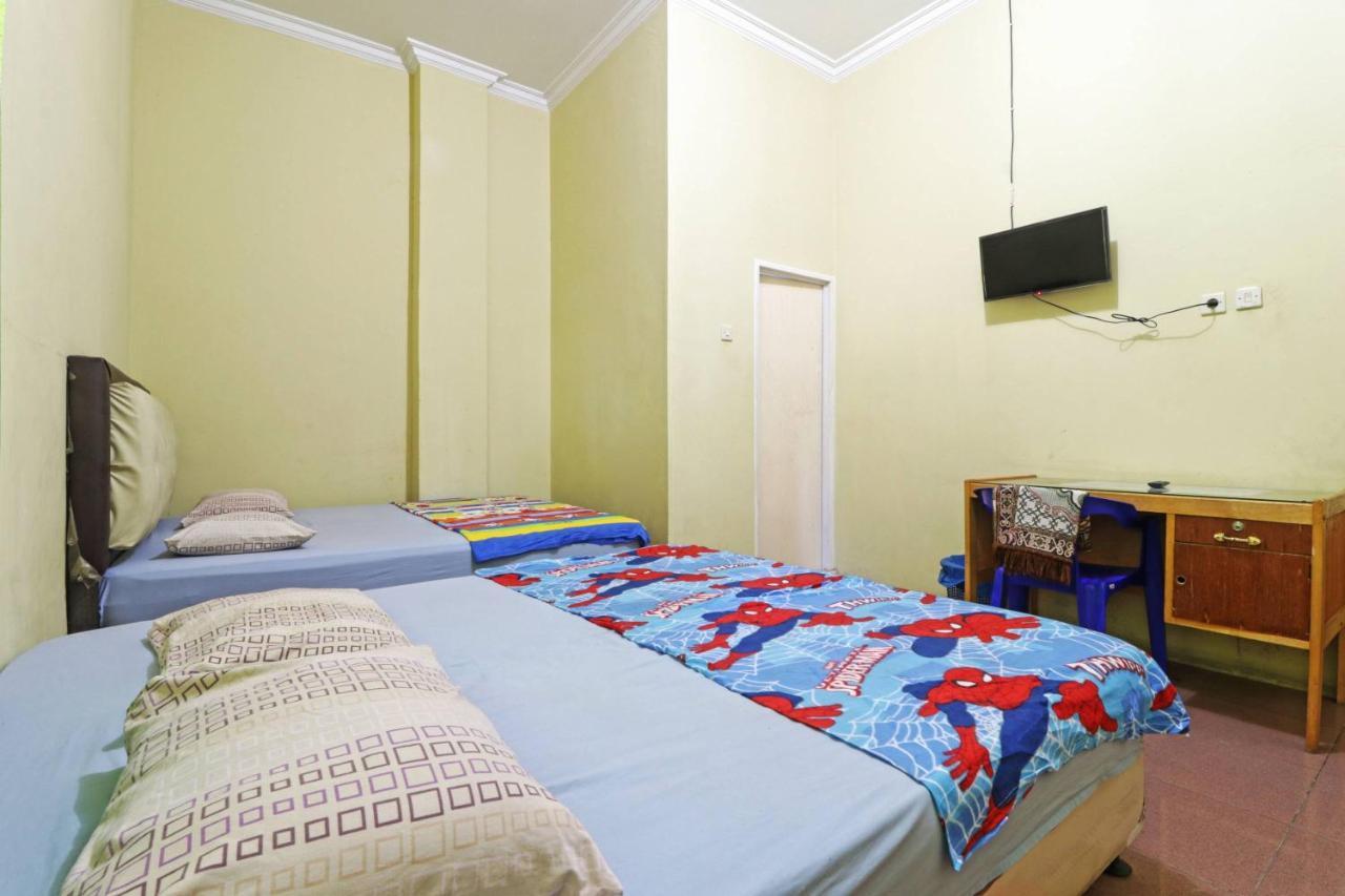 Wisma Cempaka 2 Syariah Hotel Parit  Ngoại thất bức ảnh