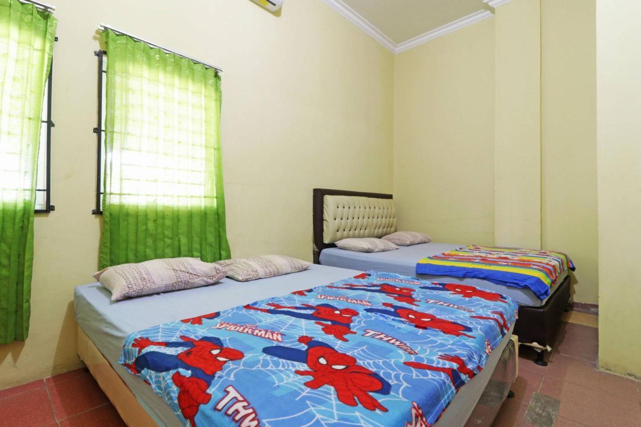 Wisma Cempaka 2 Syariah Hotel Parit  Ngoại thất bức ảnh